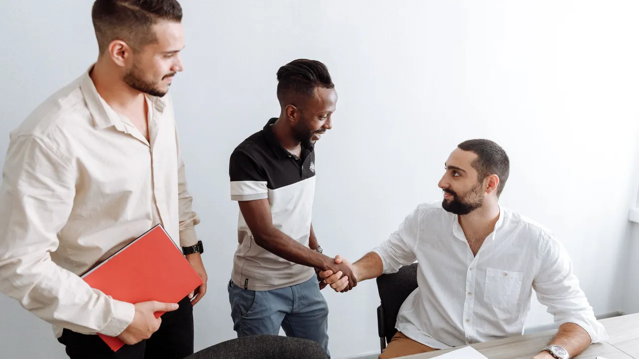 Como conseguir o primeiro emprego sem experiência: guia prático